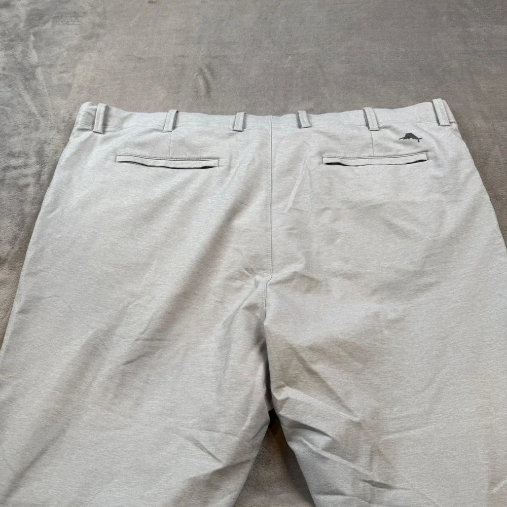 Tommy Bahama On The‎ Par Flat Front Light Gray Pants - Mens 46 x 30